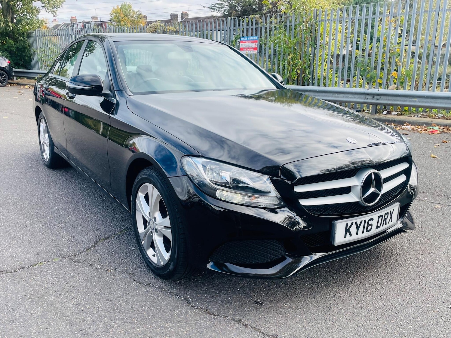 Used Mercedes-Benz C Class 2016 for sale - 76336335: Photo 14
