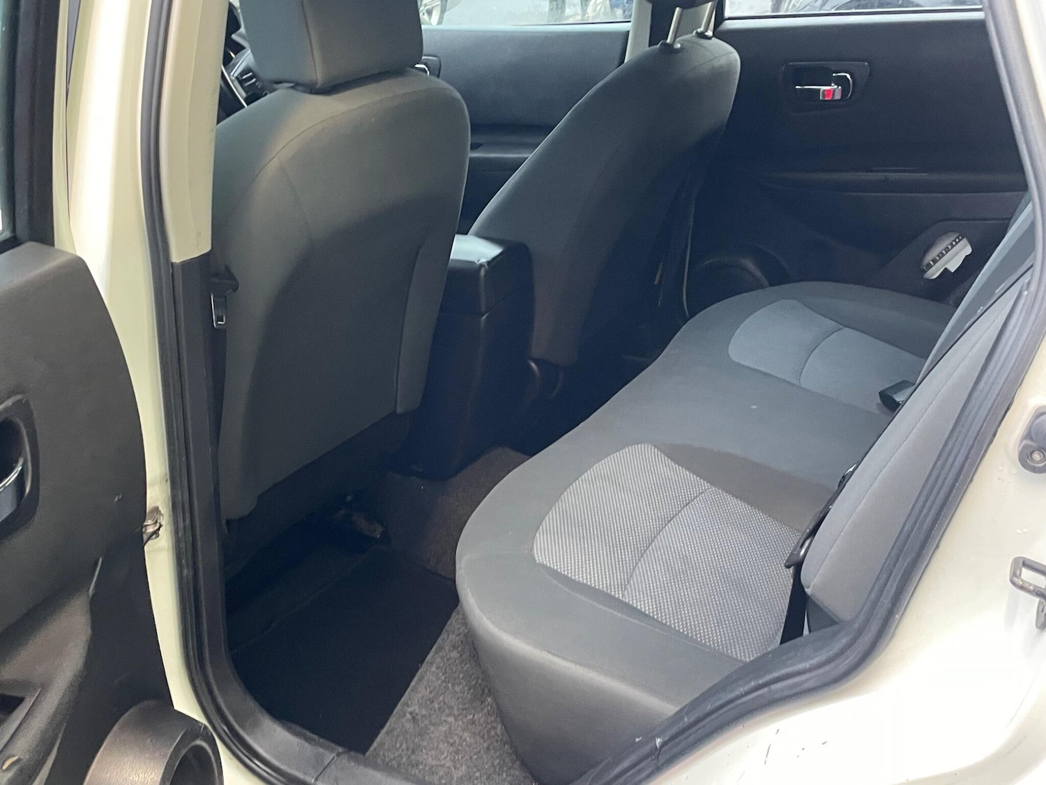 Used Nissan Qashqai 2012 for sale - 76994651: Photo 14