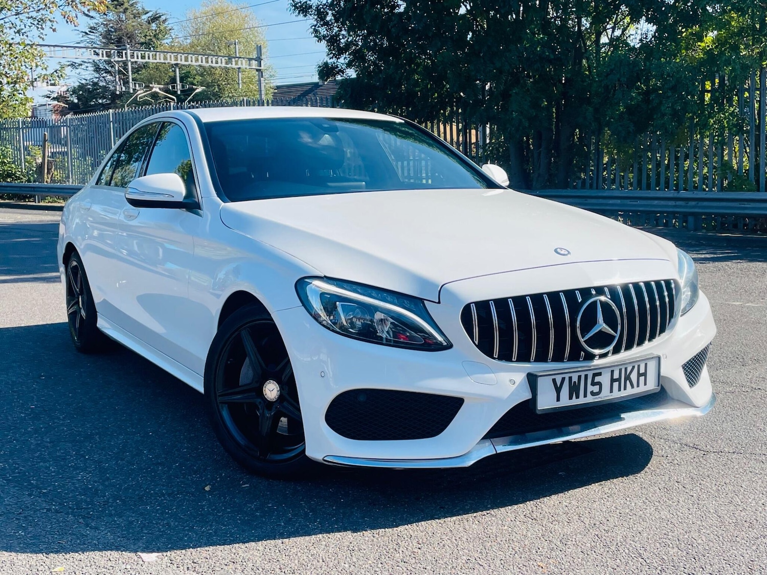 Used Mercedes-Benz C-Class 2015 for sale - 76121262: Photo 1