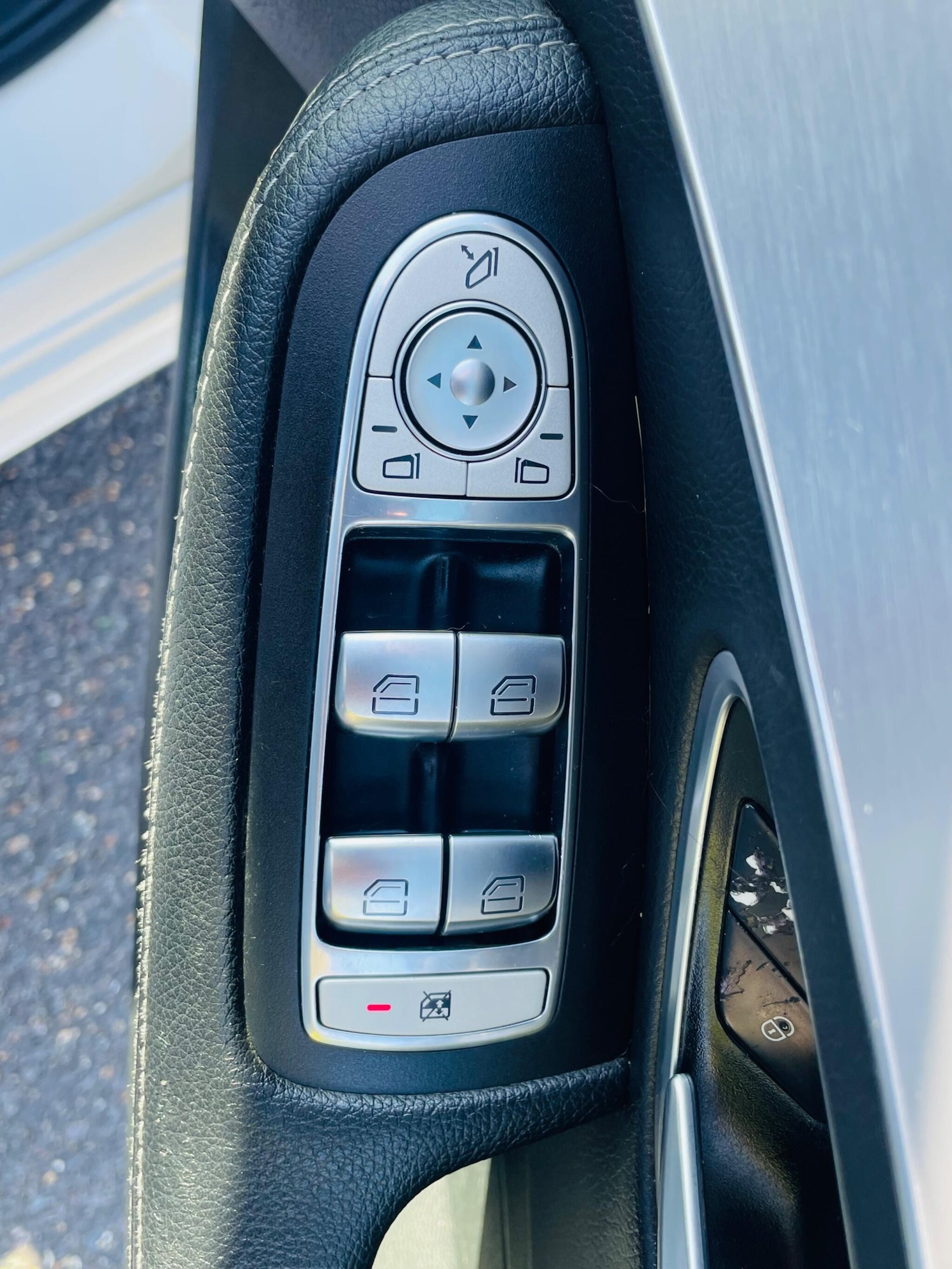 Used Mercedes-Benz C-Class 2015 for sale - 76121262: Photo 17