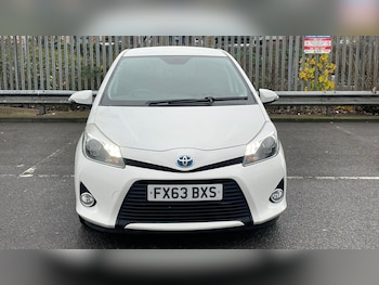 Used Toyota Yaris 2013 for sale - 77020953: Photo