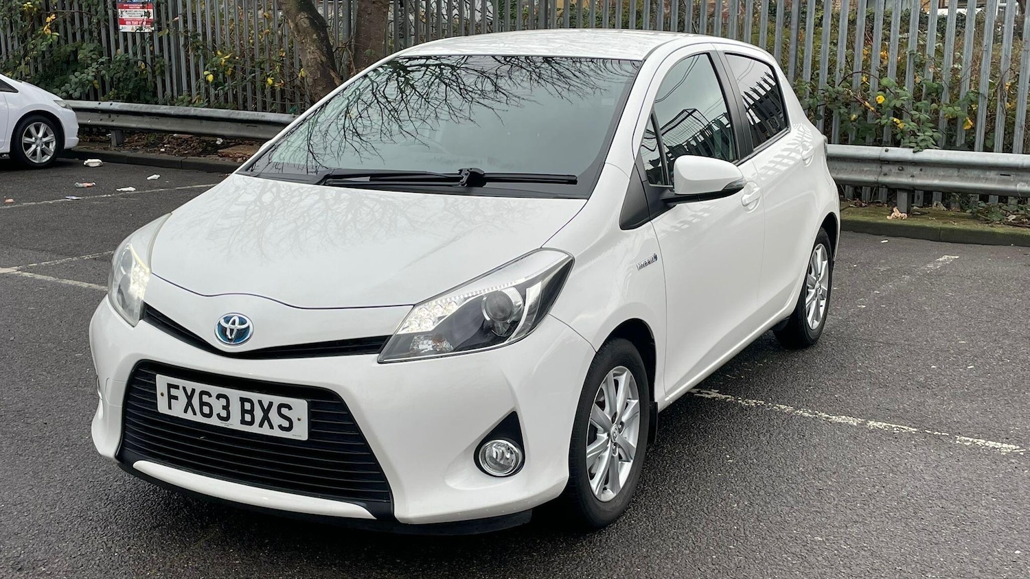 Used Toyota Yaris 2013 for sale - 77020953: Photo 3