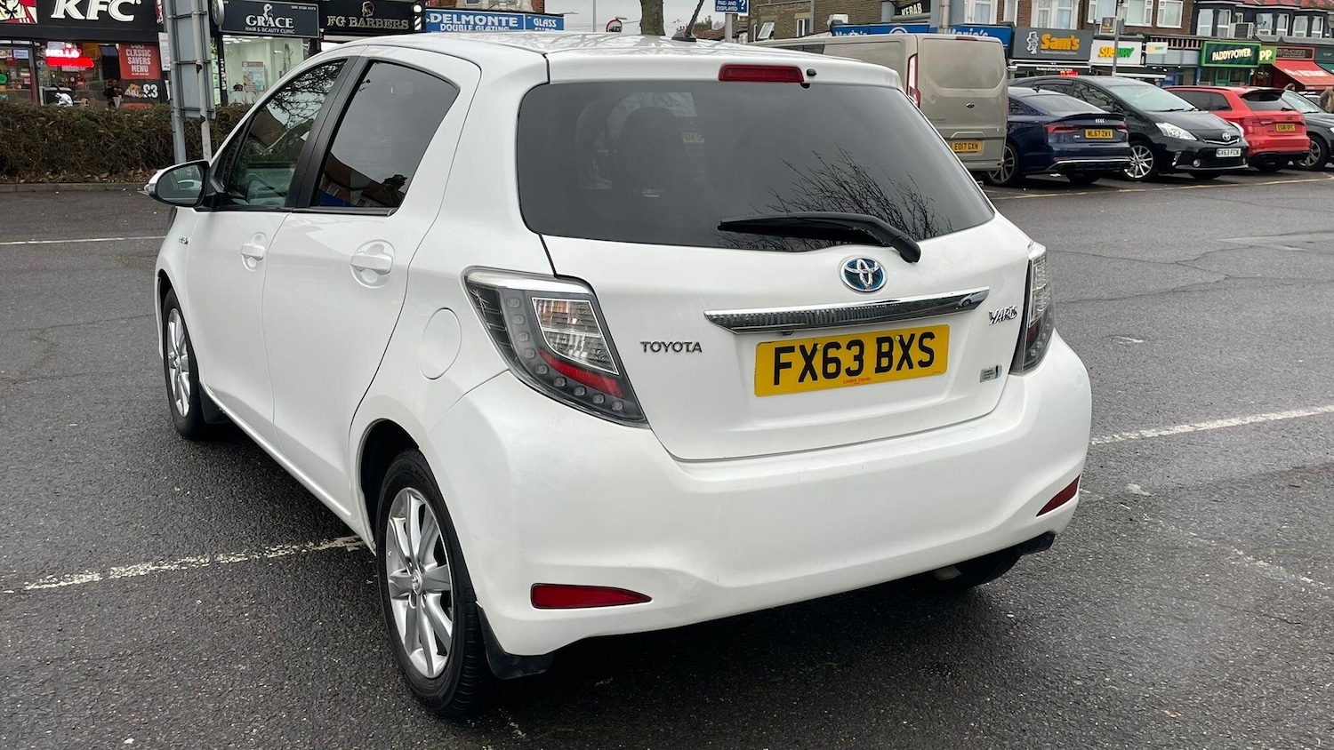 Used Toyota Yaris 2013 for sale - 77020953: Photo 4