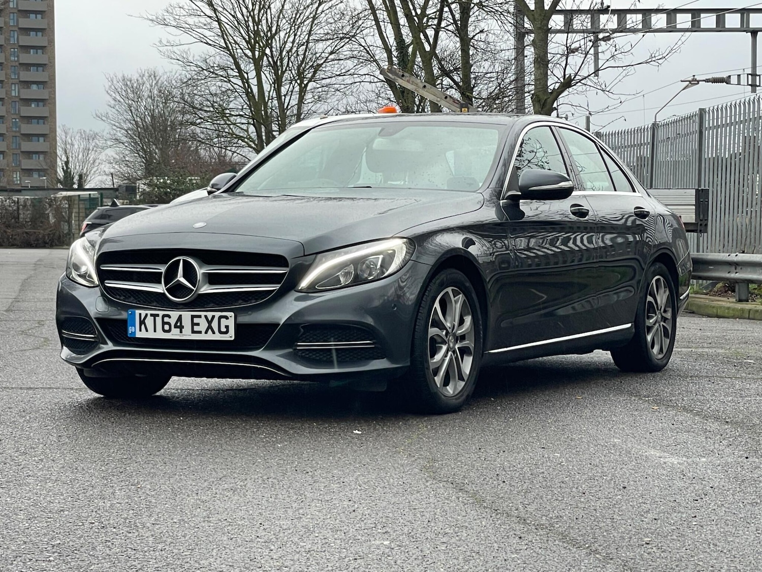 Used Mercedes-Benz C Class for sale - 77550091: Photo 2