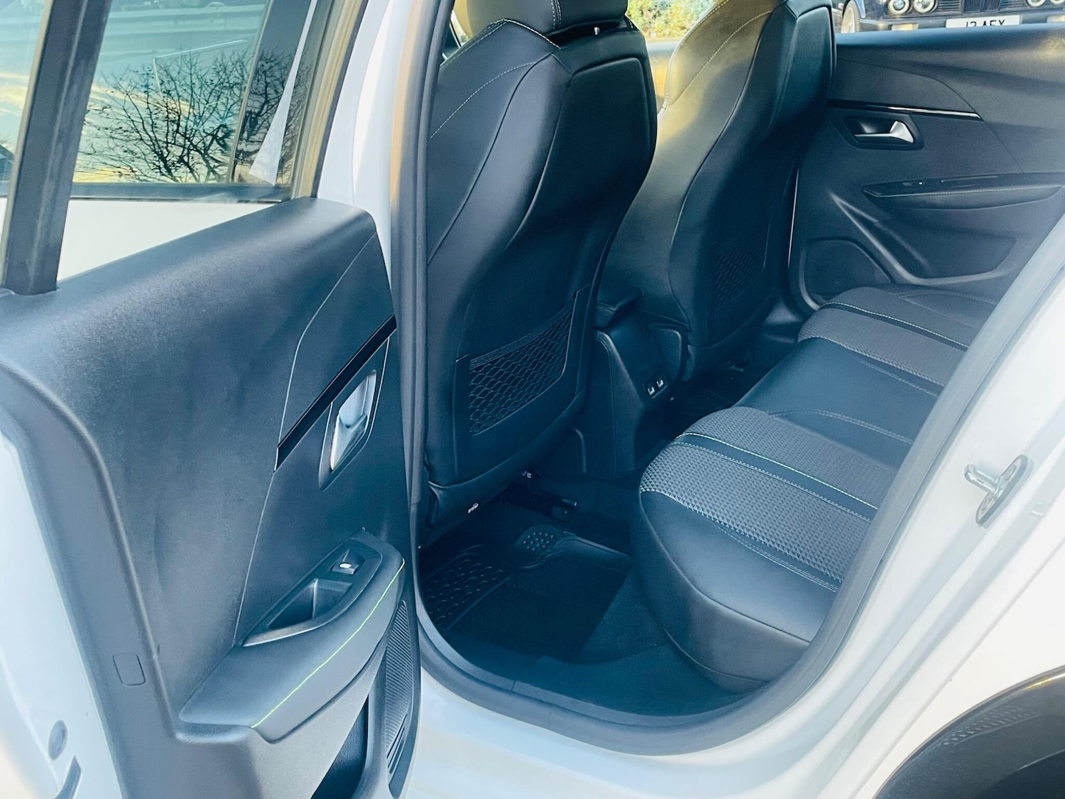 Used Peugeot 208 for sale - 76786432: Photo 18