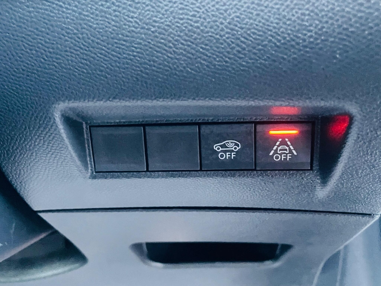 Used Peugeot 208 for sale - 76786432: Photo 21