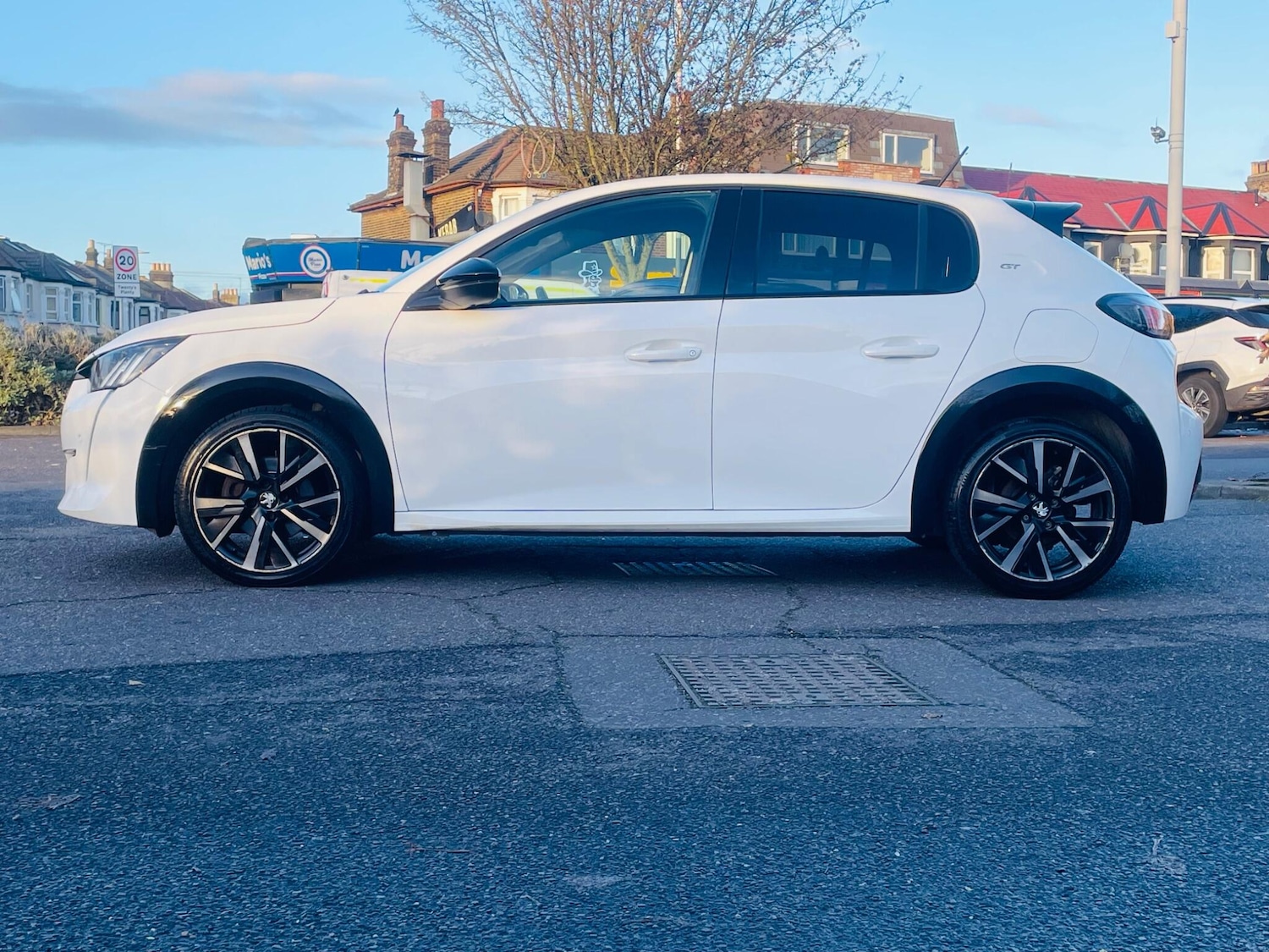 Used Peugeot 208 for sale - 76786432: Photo 6