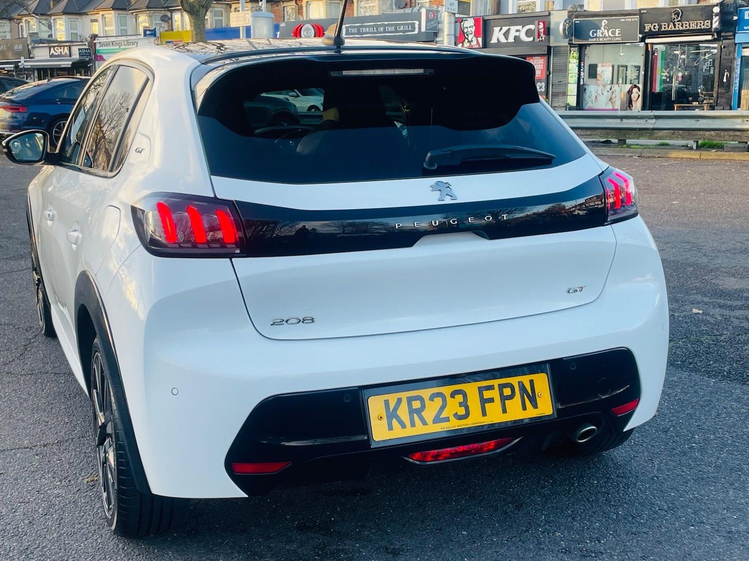 Used Peugeot 208 for sale - 76786432: Photo 8