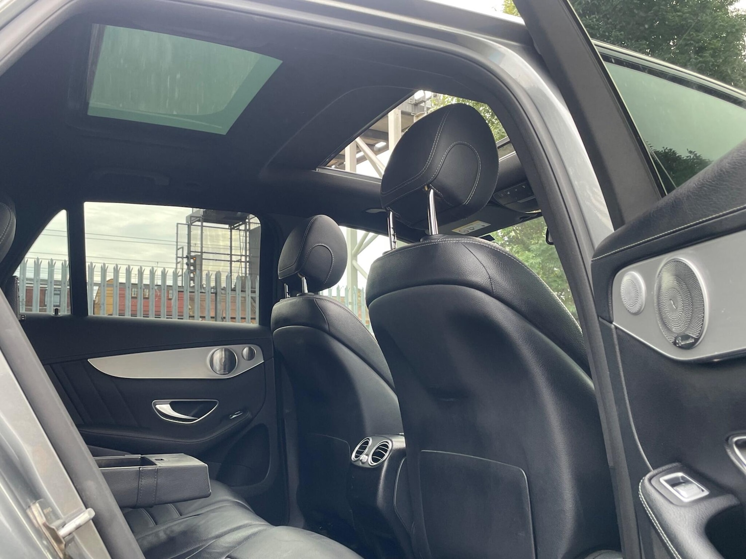 Used Mercedes-Benz GLC 2016 for sale - 76152082: Photo 20