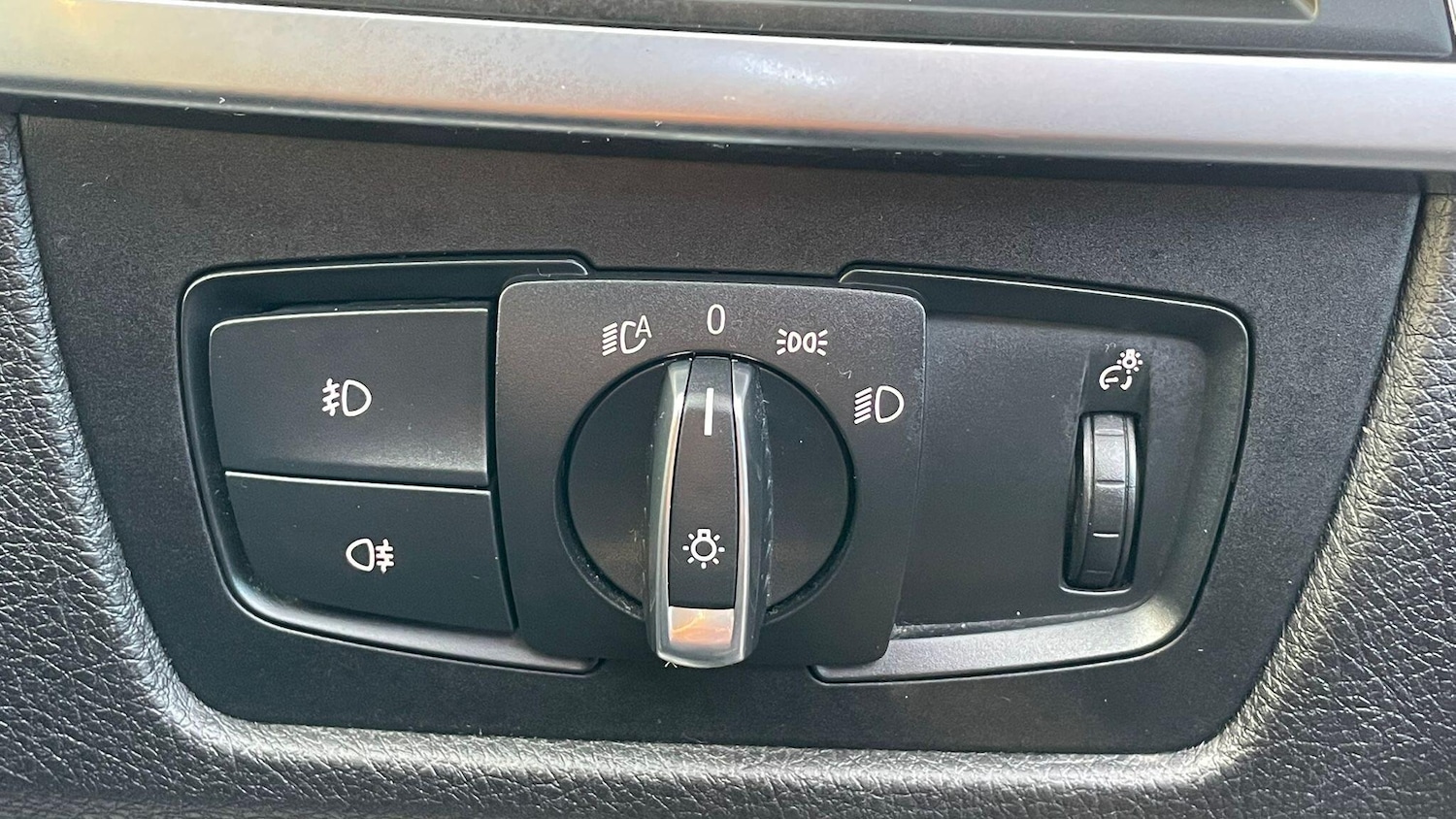 Used BMW 3 Series 2017 for sale - 77440738: Photo 23