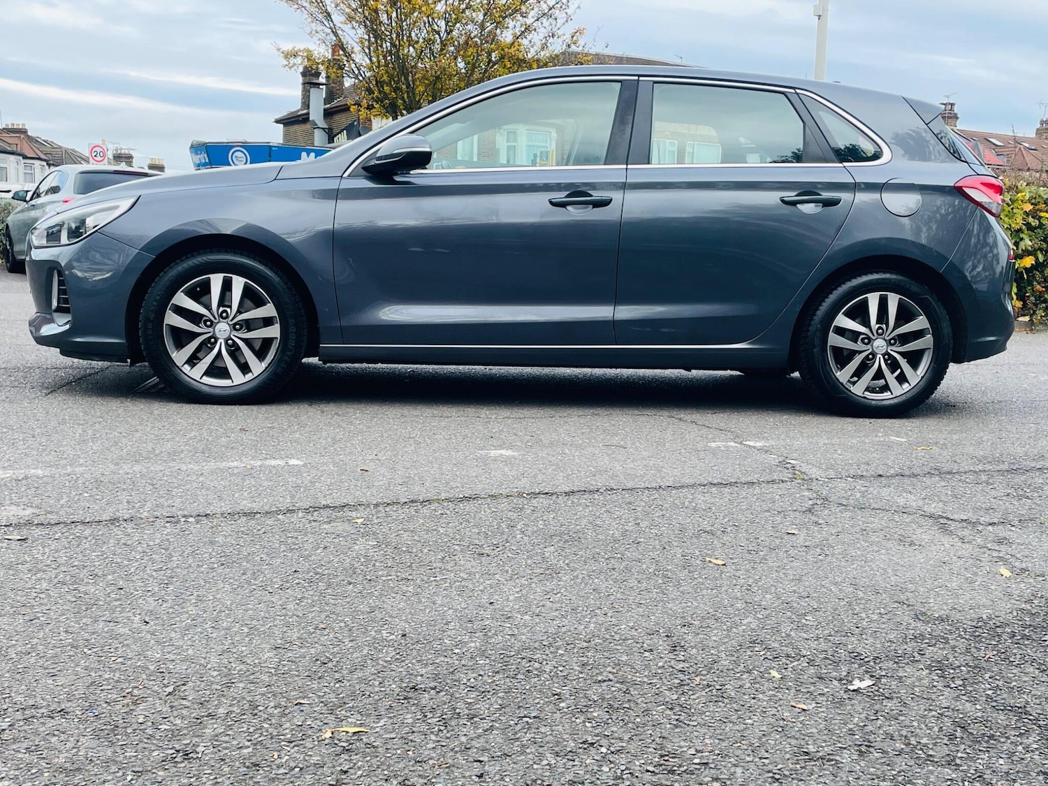 Used Hyundai i30 2017 for sale - 76472779: Photo 6