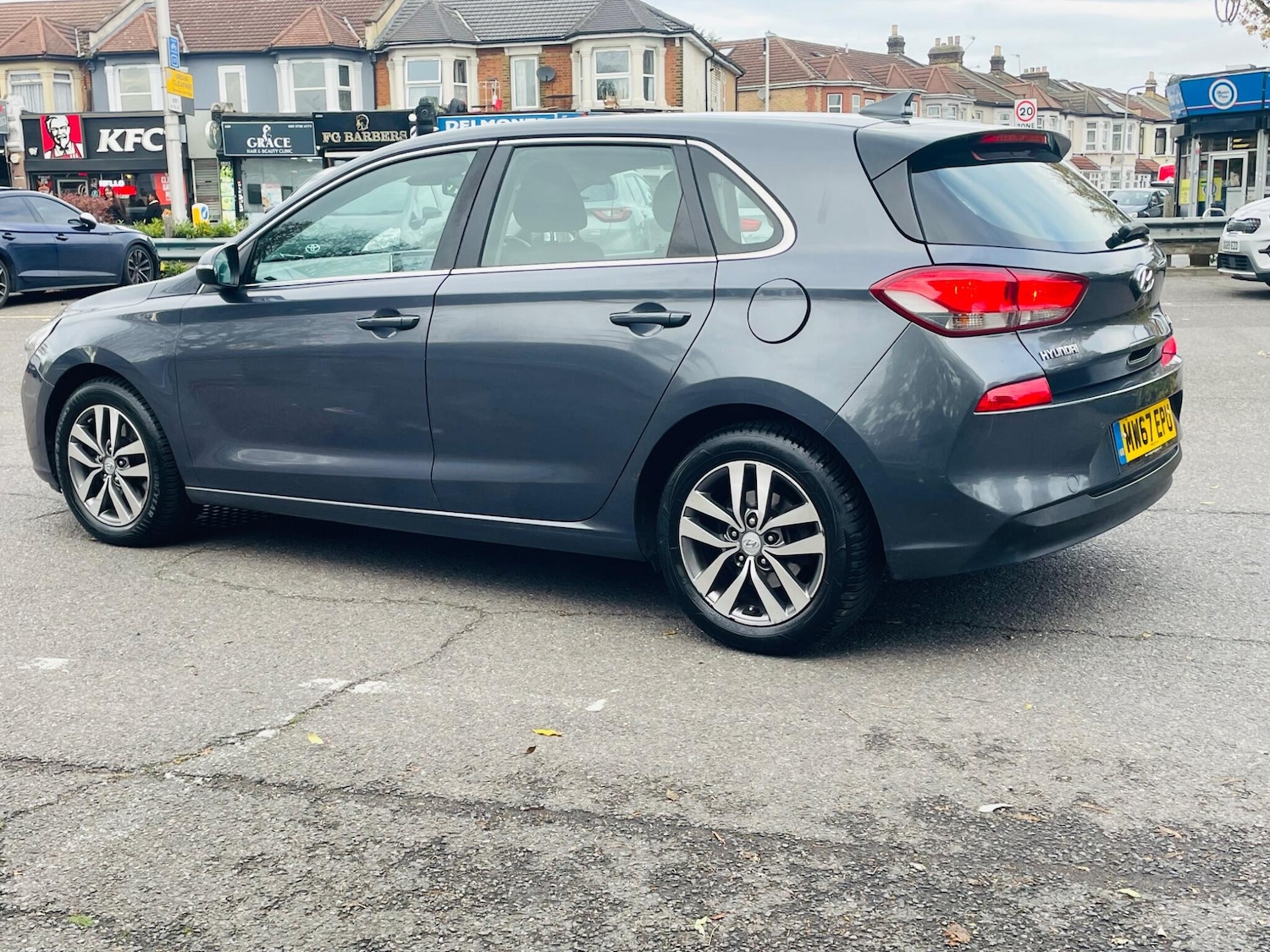 Used Hyundai i30 2017 for sale - 76472779: Photo 7