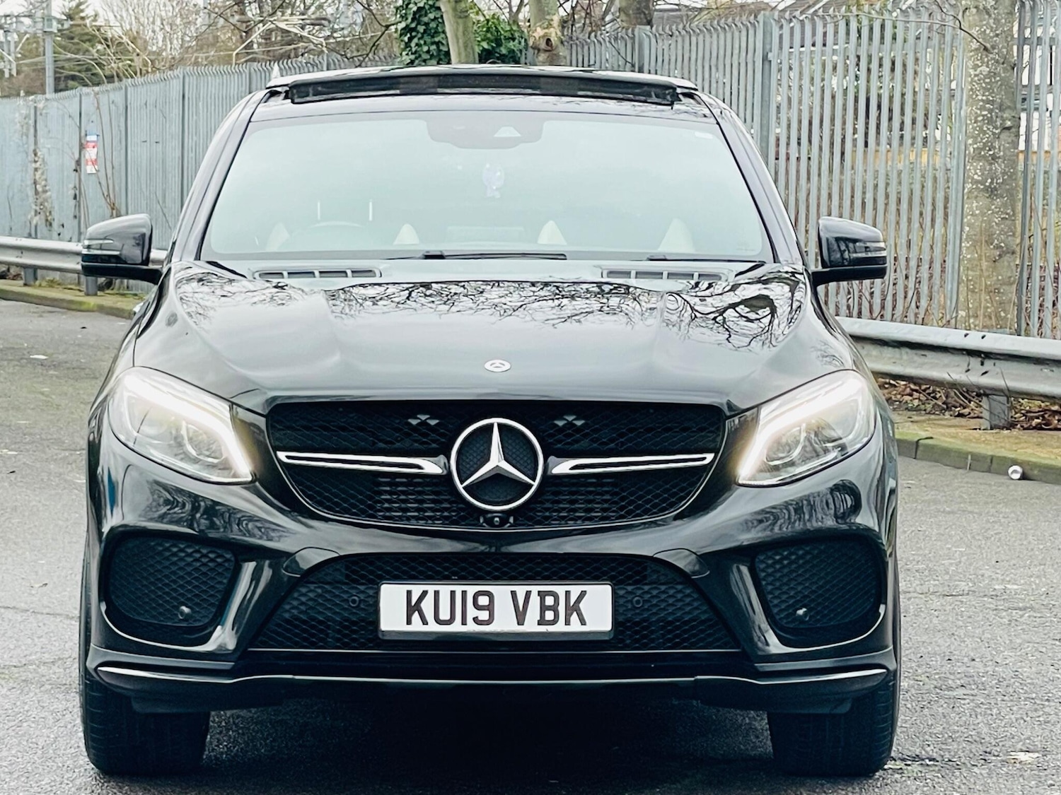 Used Mercedes-Benz GLE for sale - 77320392: Photo 3