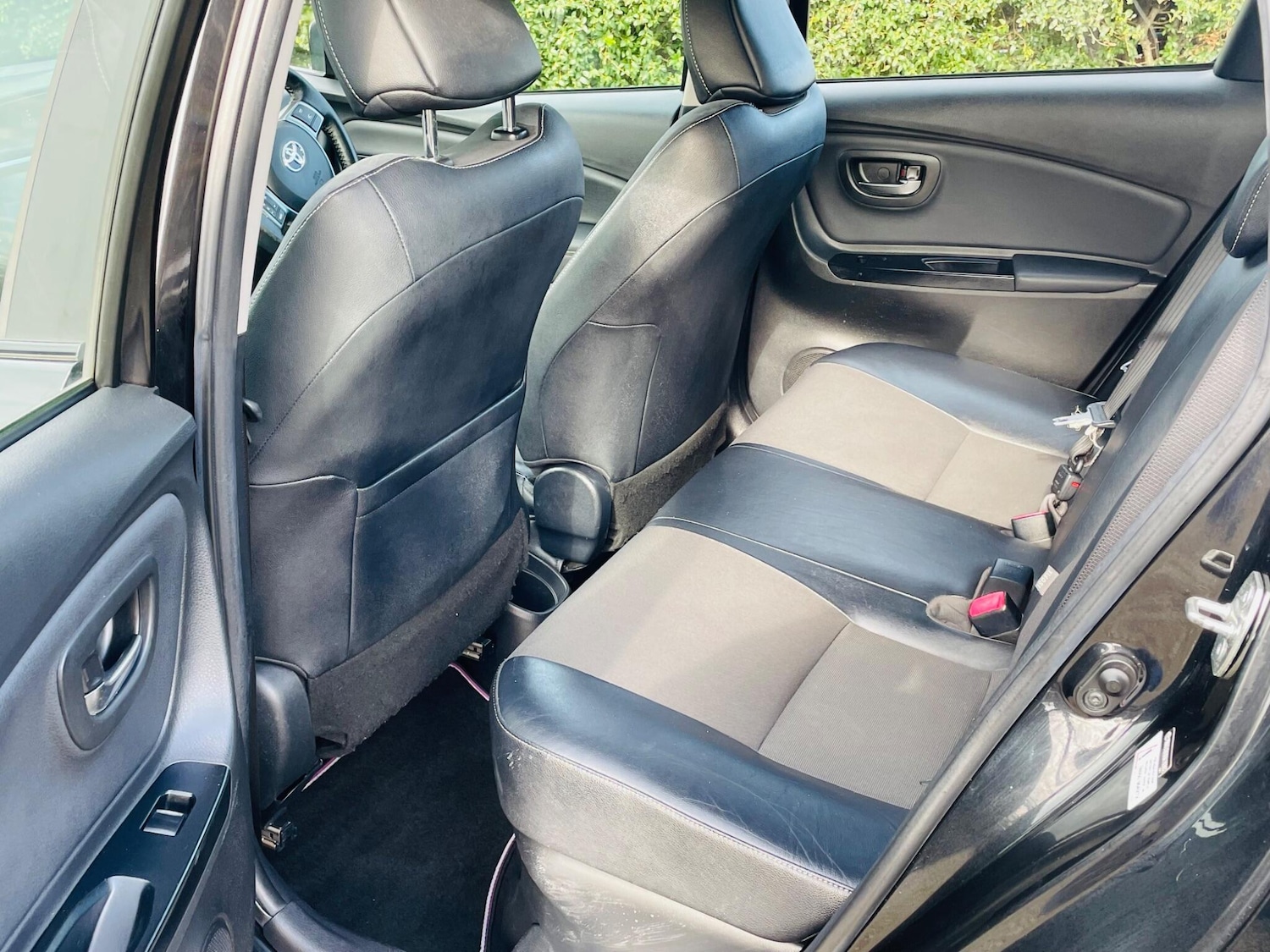 Used Toyota Yaris for sale - 77737247: Photo 17