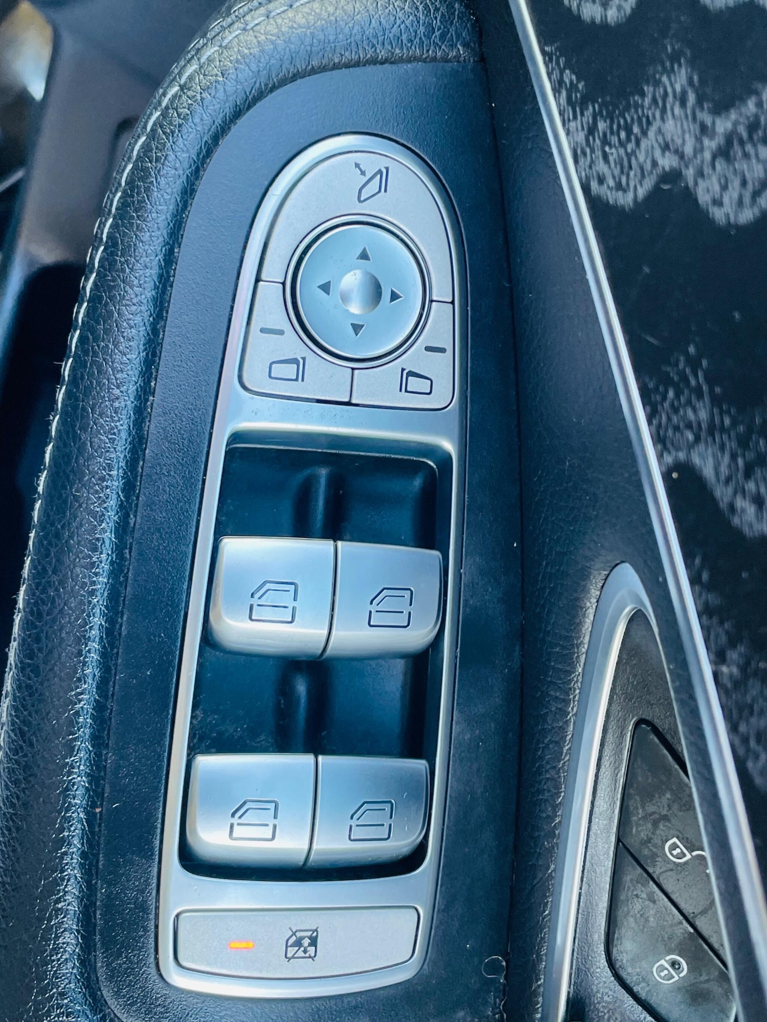 Used Mercedes-Benz GLC 2017 for sale - 76446527: Photo 24