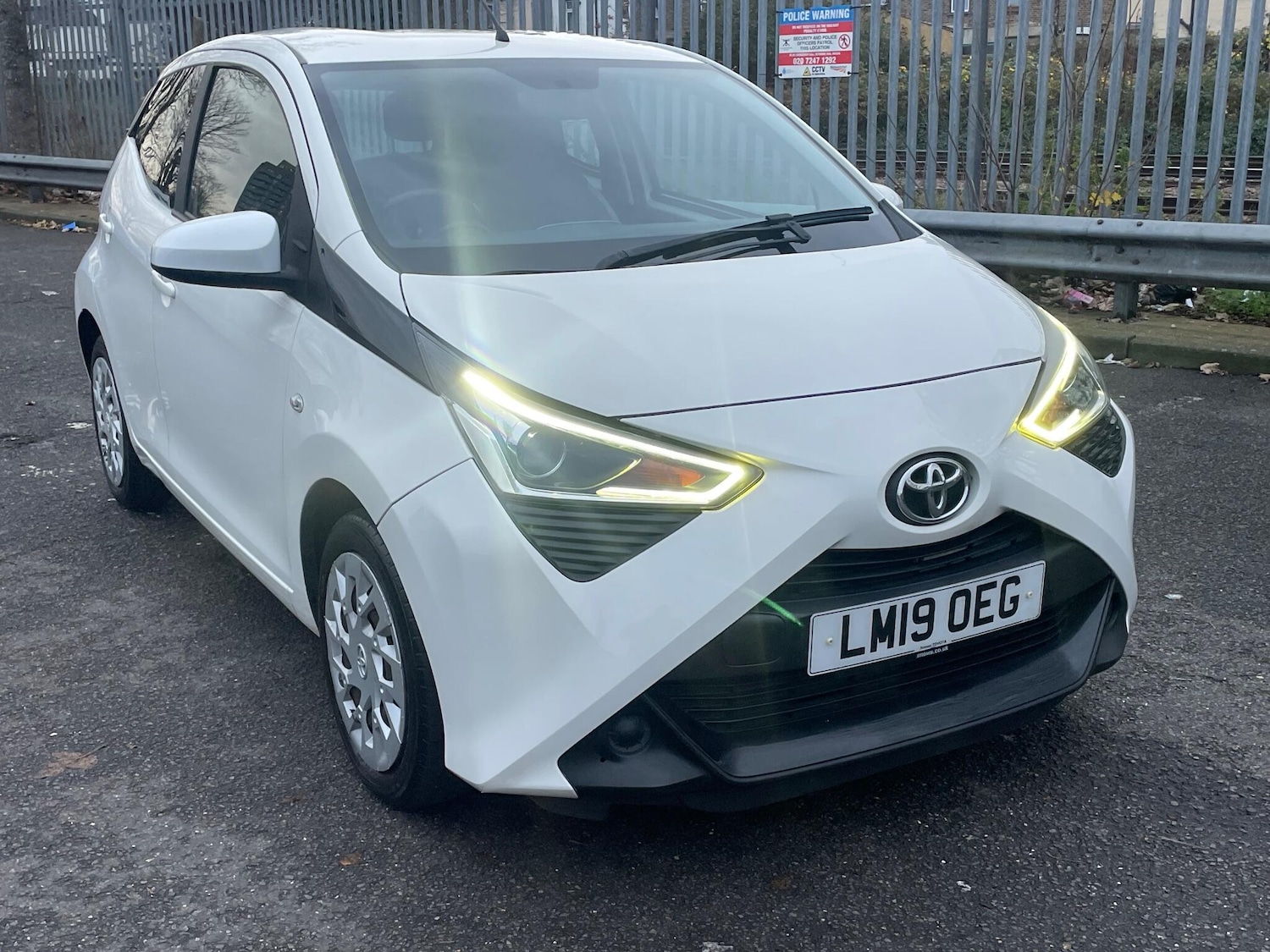 Used Toyota AYGO 2019 for sale - 76887433: Photo 11