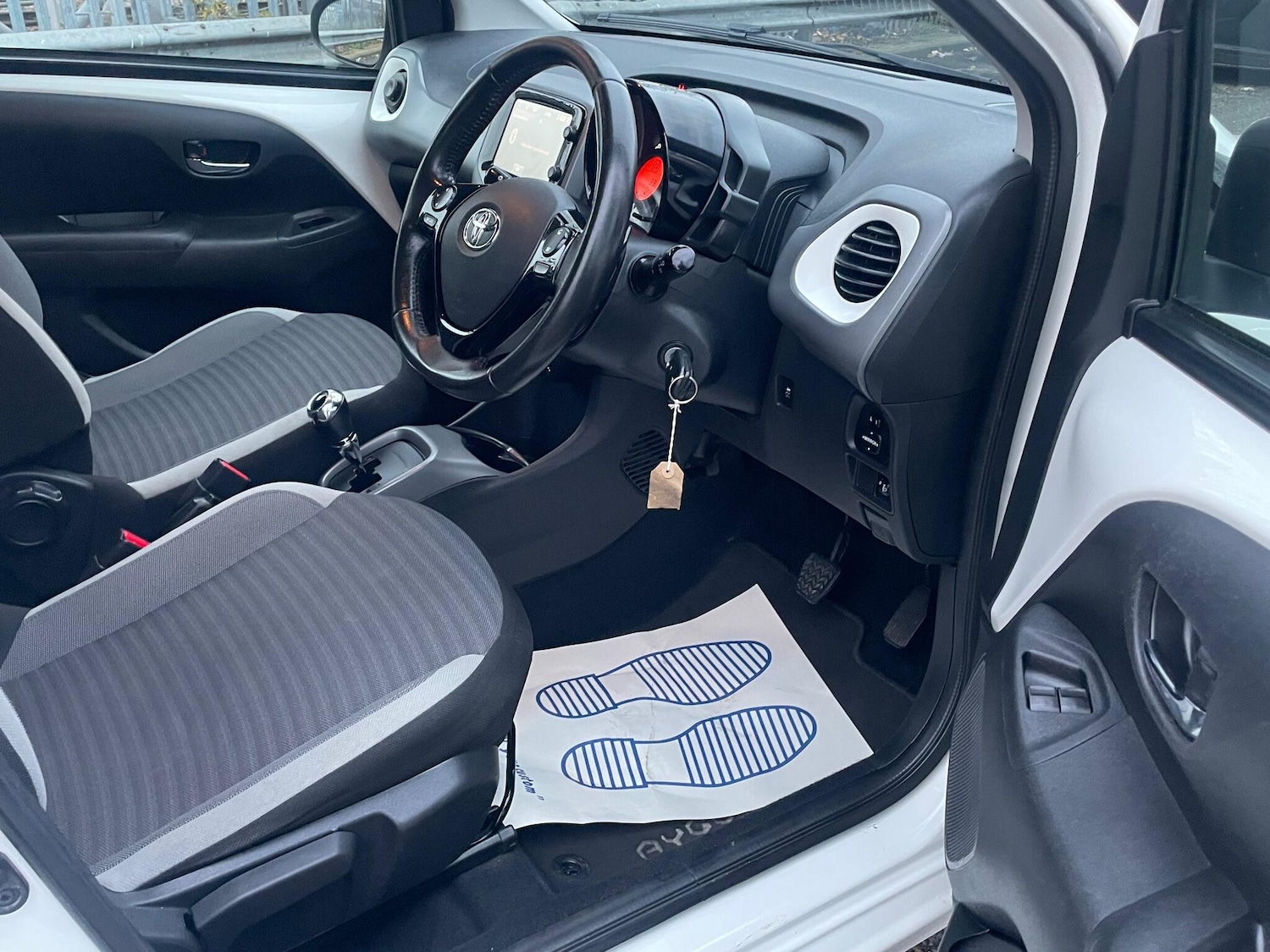 Used Toyota AYGO 2019 for sale - 76887433: Photo 12