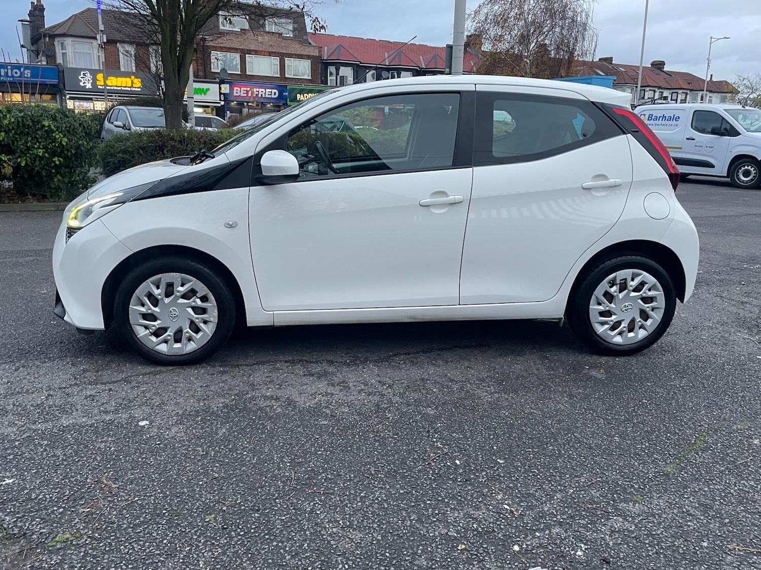 Used Toyota AYGO 2019 for sale - 76887433: Photo 5