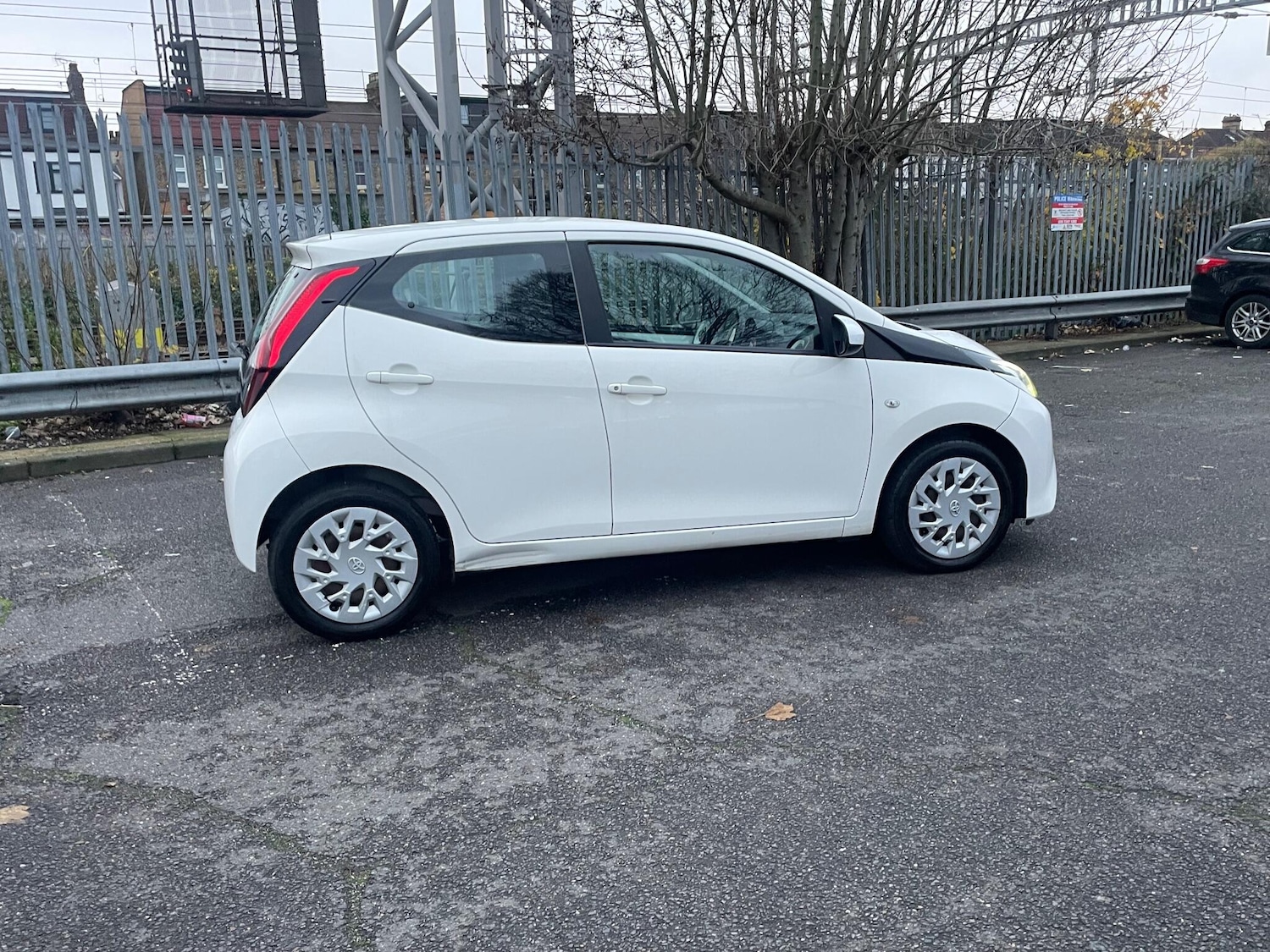 Used Toyota AYGO 2019 for sale - 76887433: Photo 9