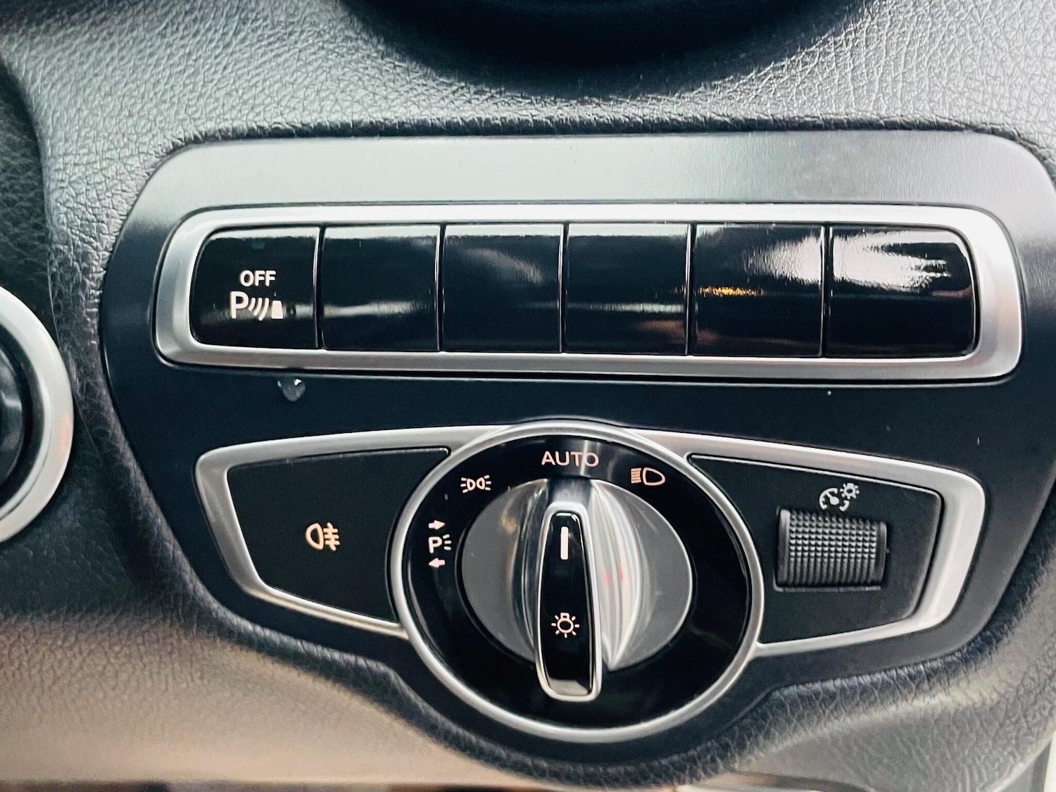 Used Mercedes-Benz C Class 2016 for sale - 76965453: Photo 22