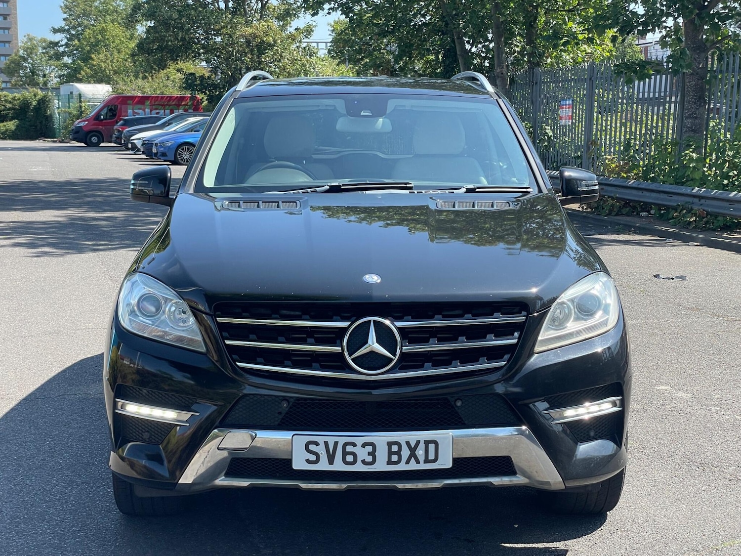 Used Mercedes-Benz M Class 2013 for sale - 76965444: Photo 2