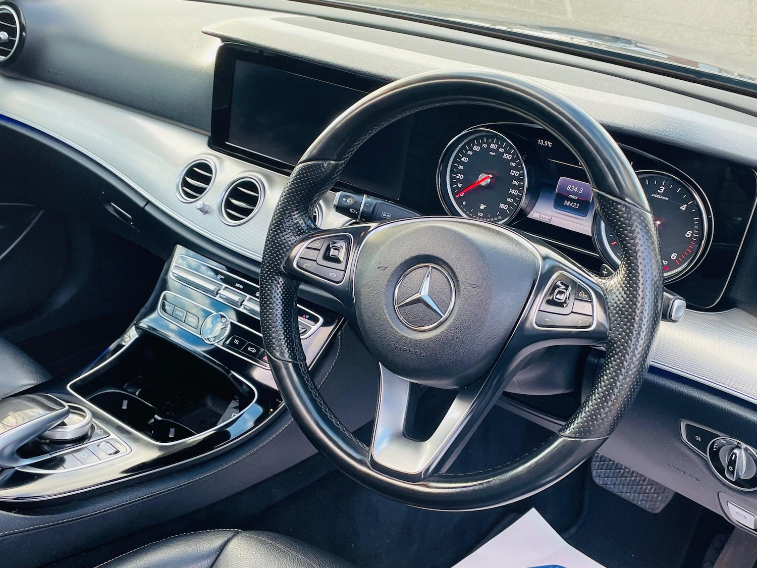 Used Mercedes-Benz E Class 2017 for sale - 76913890: Photo 14