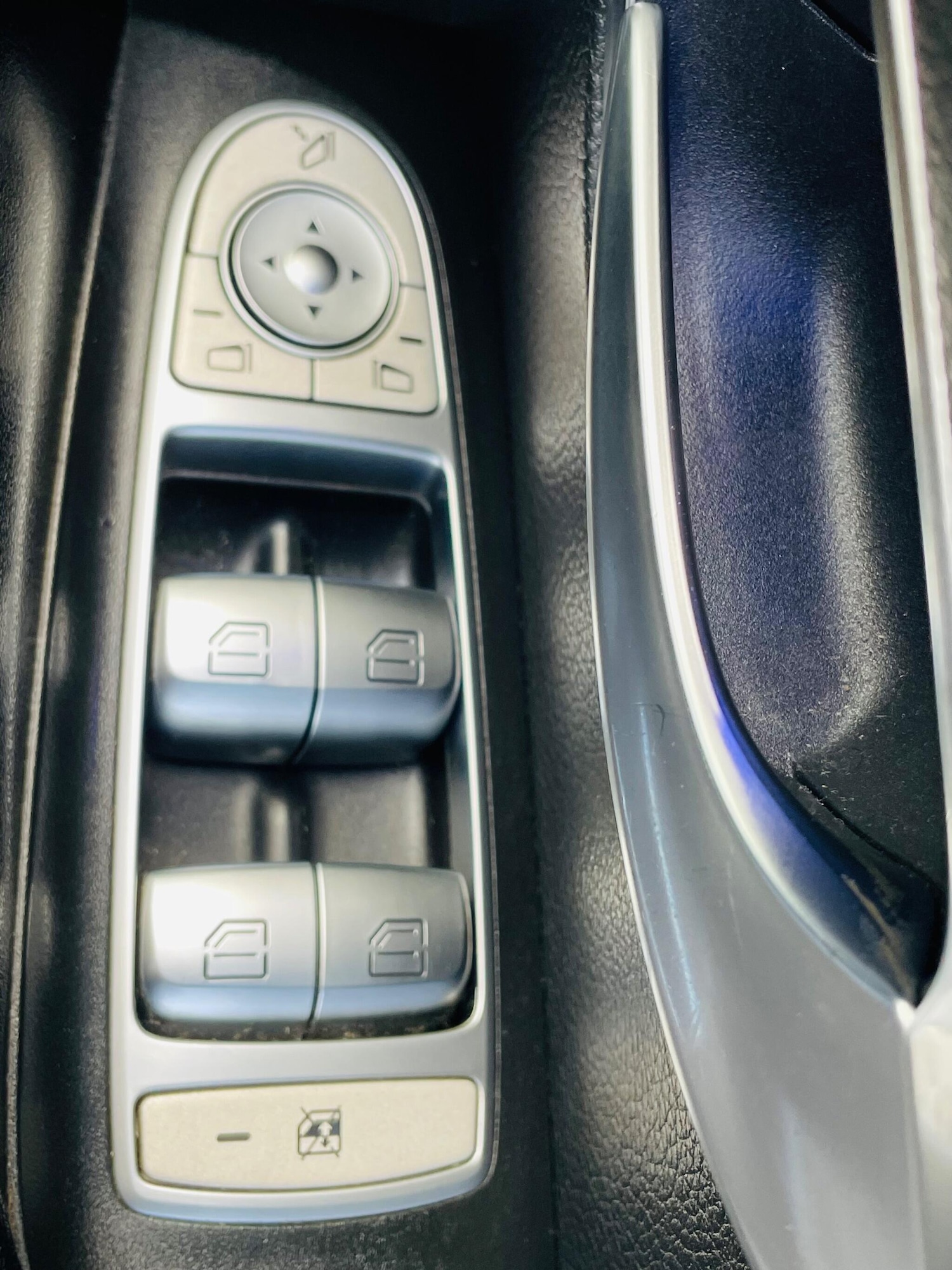 Used Mercedes-Benz E Class 2017 for sale - 76913890: Photo 24