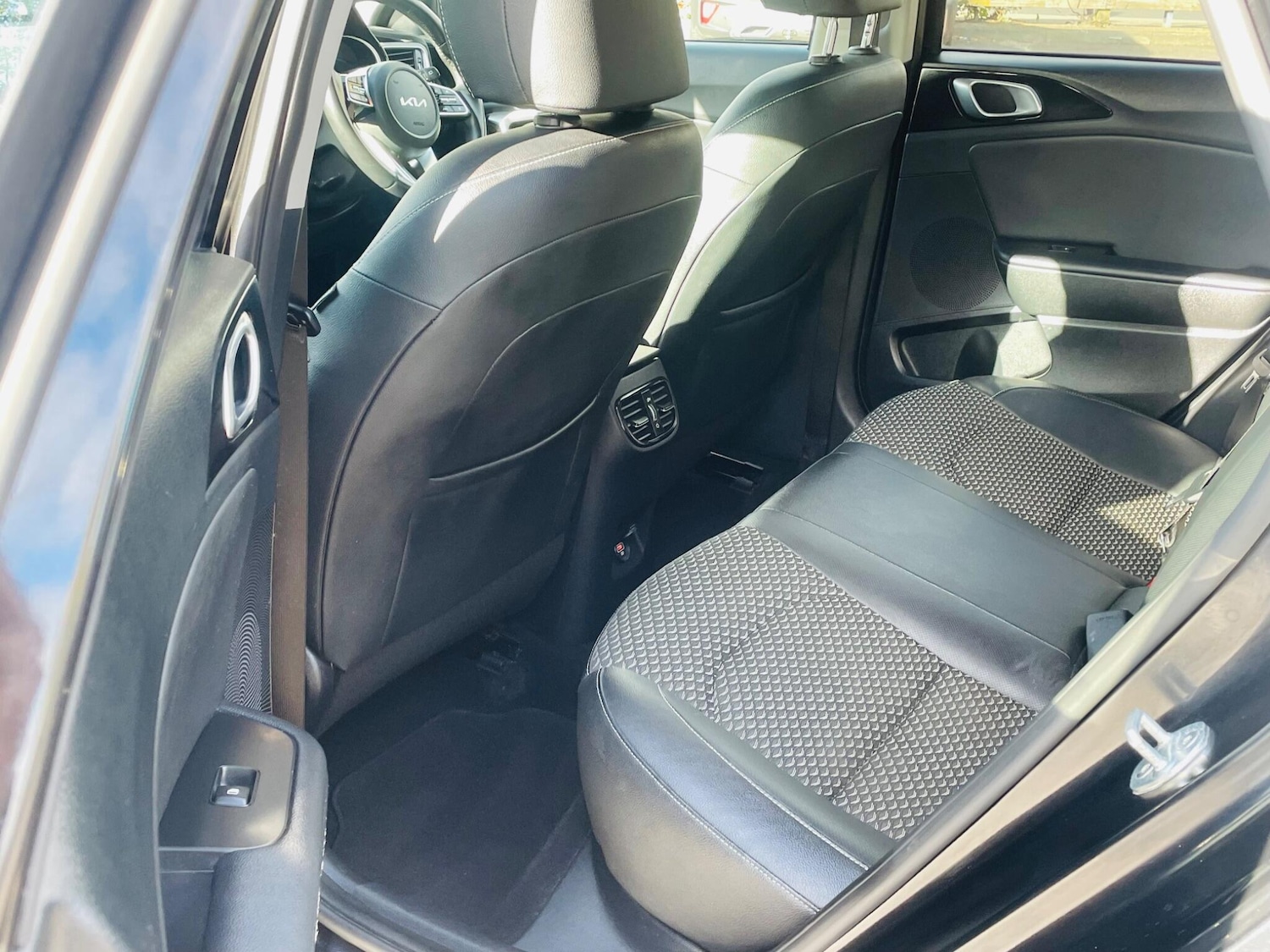 Used Kia Ceed 2022 for sale - 76388143: Photo 18