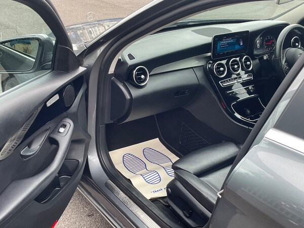 Used Mercedes-Benz C Class 2019 for sale - 75696757: Photo 17