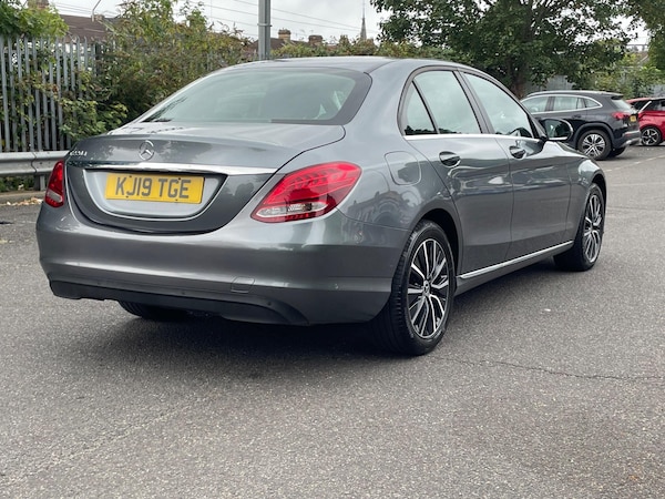 Used Mercedes-Benz C Class 2019 for sale - 75696757: Photo 7