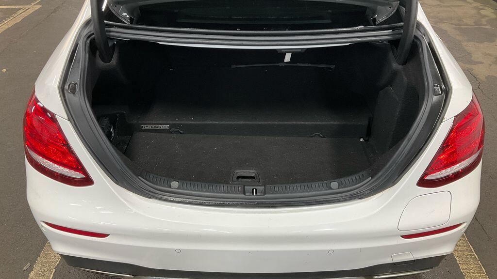 Used Mercedes-Benz E Class 2017 for sale - 77345189: Photo 7