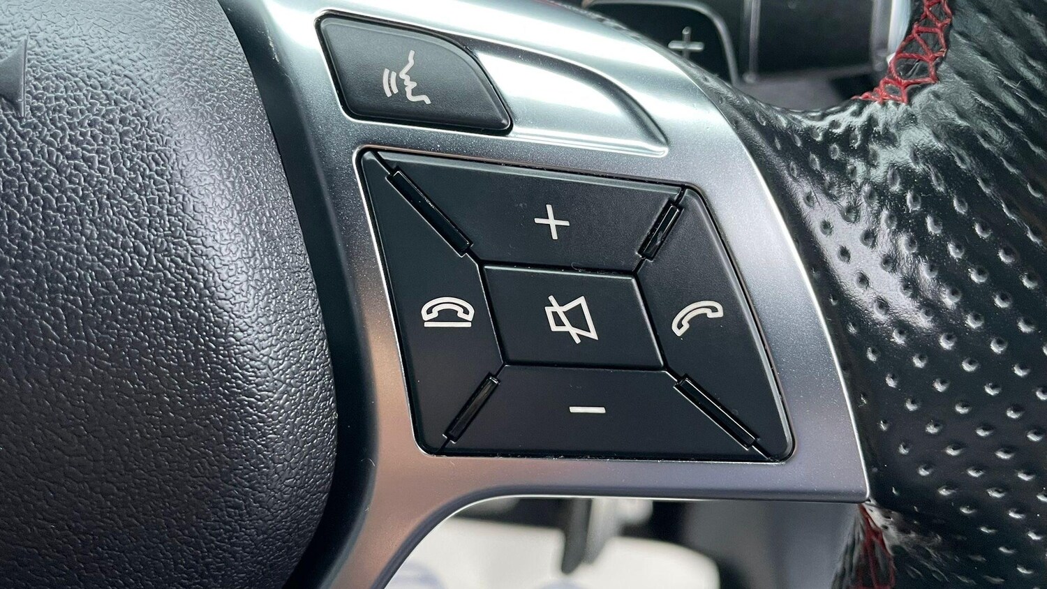 Used Mercedes-Benz A-Class 2015 for sale - 77478887: Photo 25