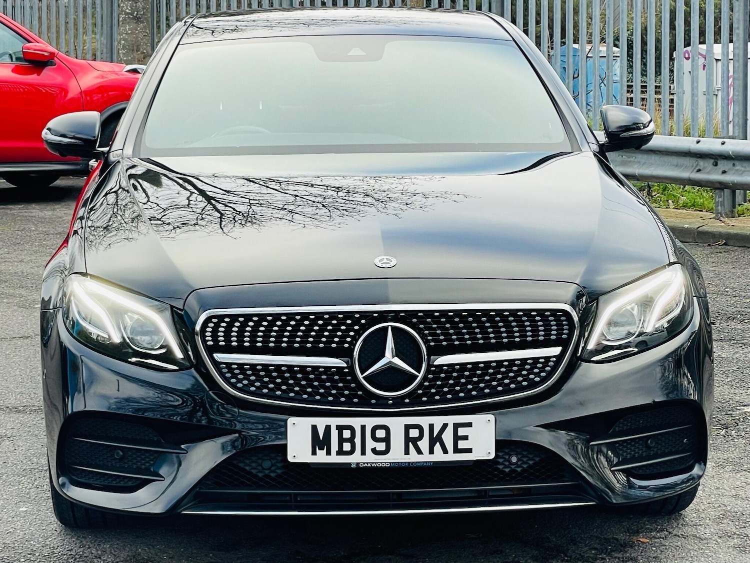 Used Mercedes-Benz E Class 2019 for sale - 77155938: Photo 2