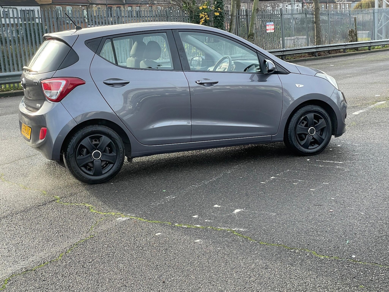 Used Hyundai i10 2015 for sale - 77040129: Photo 11