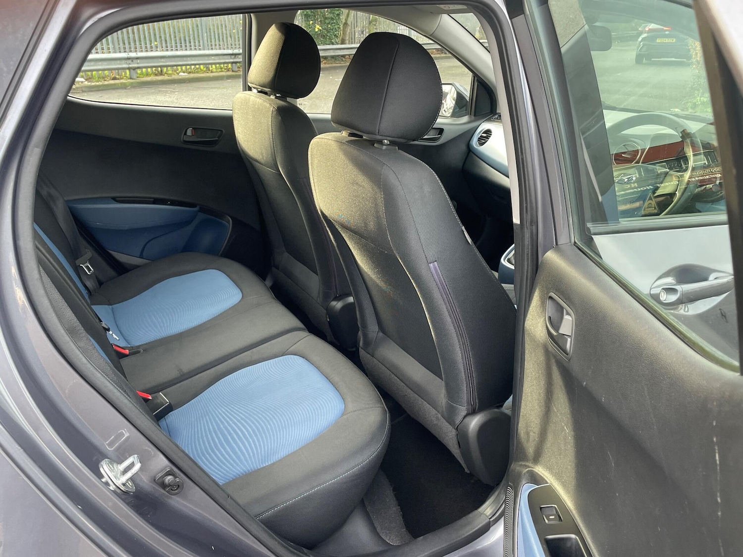 Used Hyundai i10 2015 for sale - 77040129: Photo 17