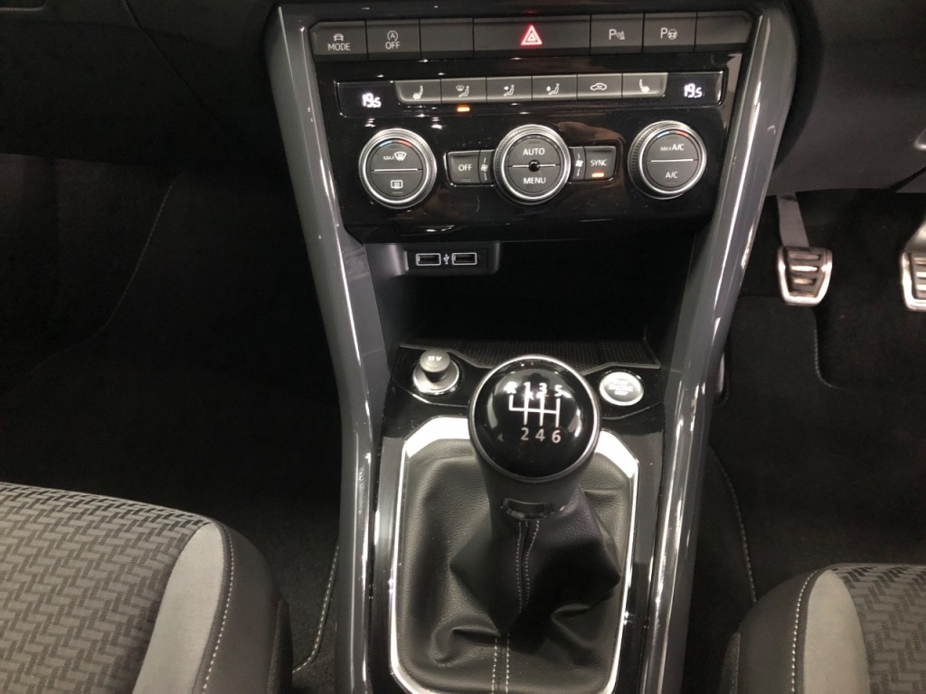 Used Volkswagen T-Roc 2019 for sale - 77075256: Photo 11