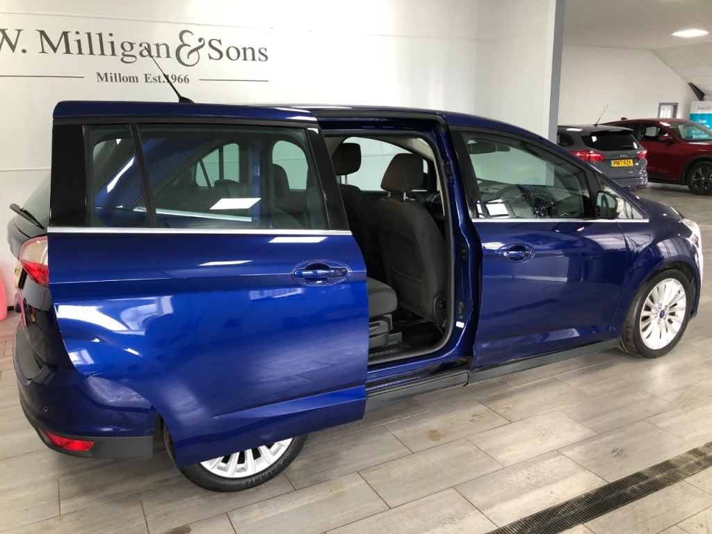 Used Ford Grand C-Max 2016 for sale - 77075246: Photo 10