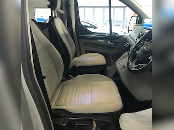 Used Ford Tourneo Custom 2022 for sale - 77075264: Photo