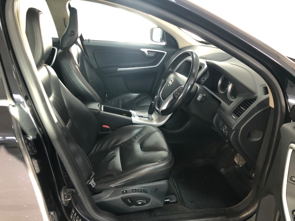 Used Volvo XC60 2011 for sale - 77258684: Photo 12