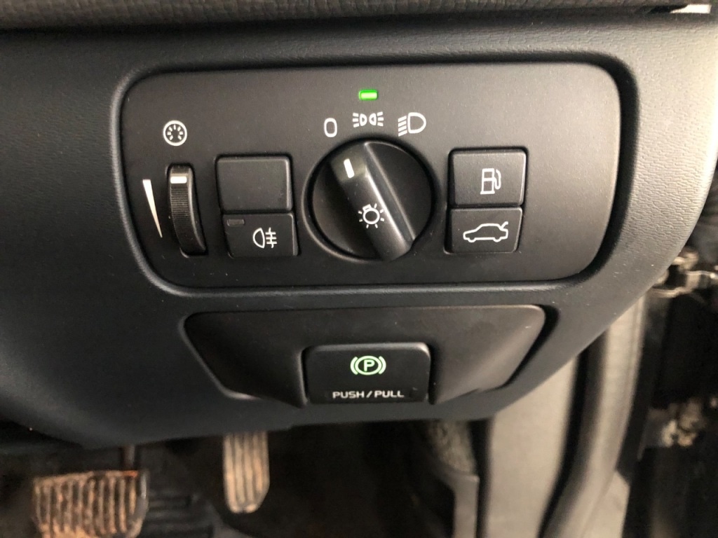 Used Volvo XC60 2011 for sale - 77258684: Photo 18