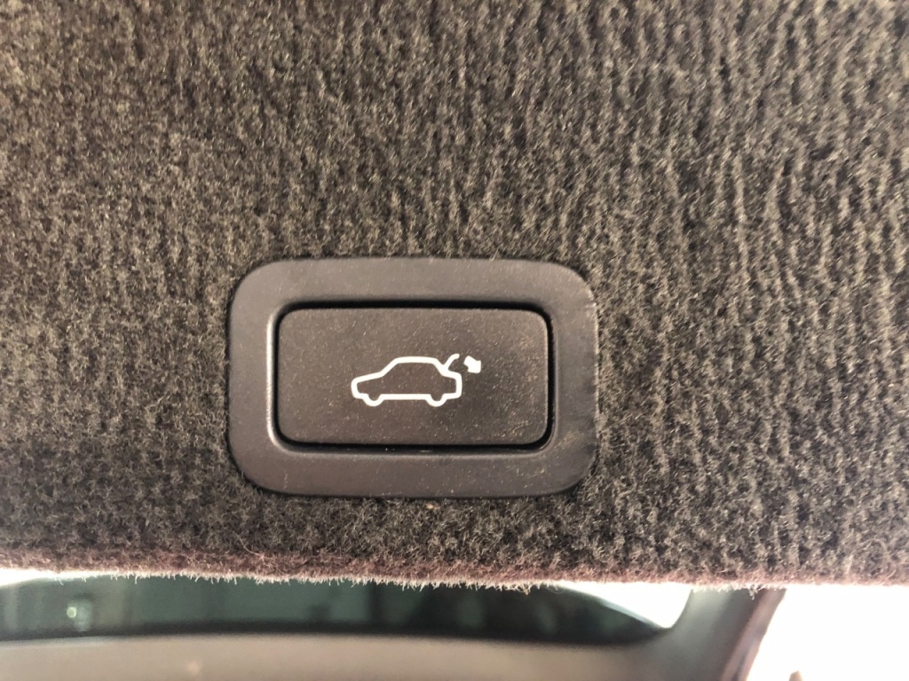 Used Volvo XC60 2011 for sale - 77258684: Photo 9