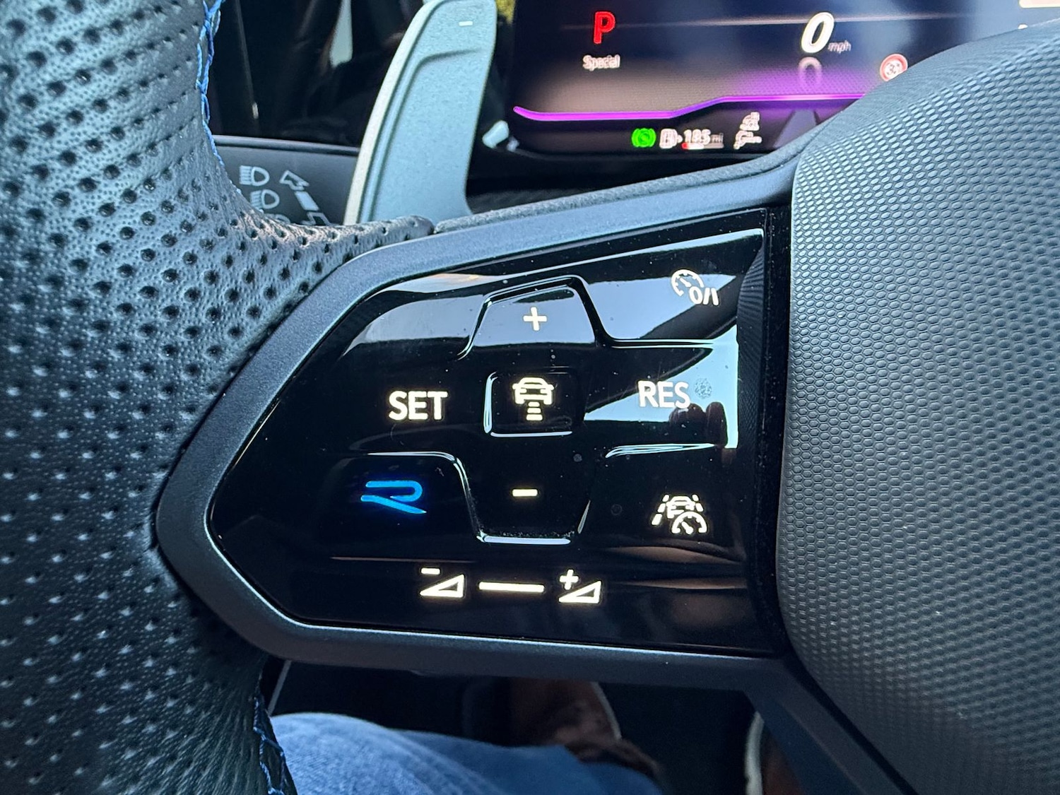 Used Volkswagen Golf 2023 for sale - 77673971: Photo 71