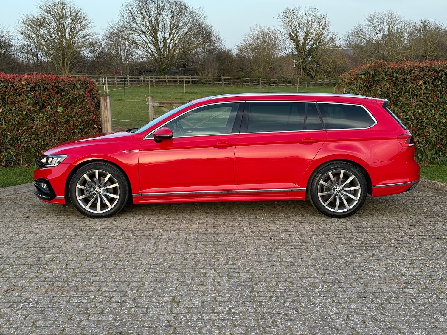 Used Volkswagen Passat 2021 for sale - 77799902: Photo 2