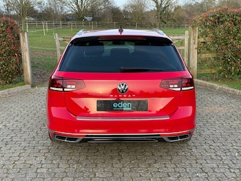 Used Volkswagen Passat 2021 for sale - 77799902: Photo