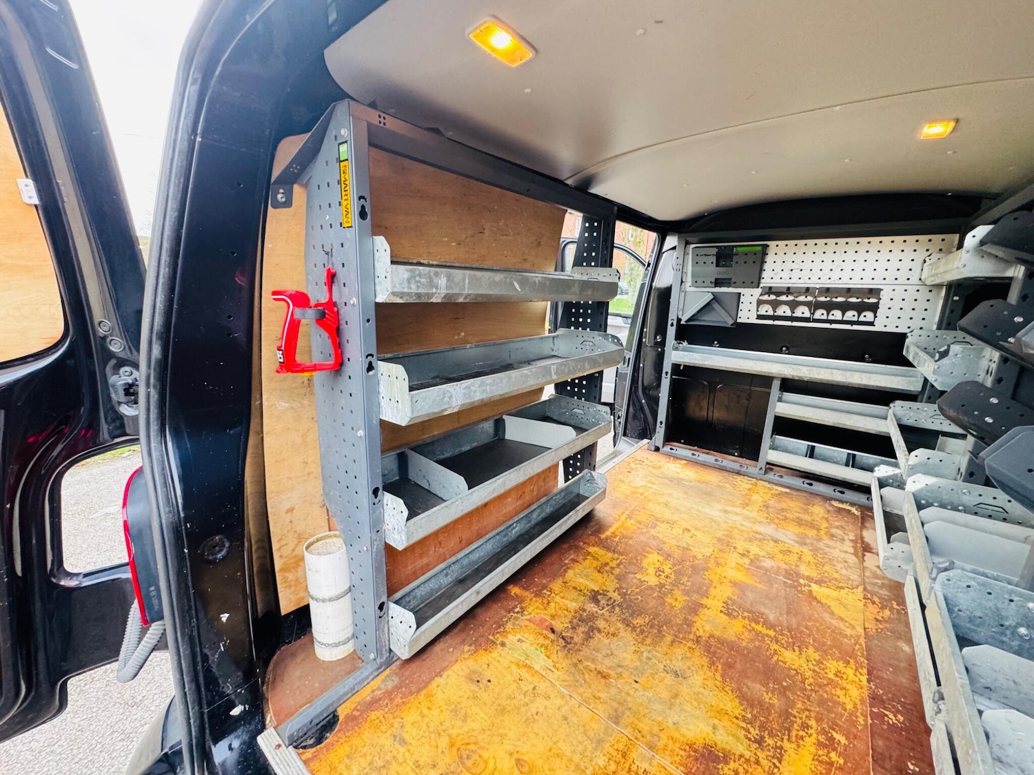 Used Volkswagen Transporter 2017 for sale - 77705498: Photo 14