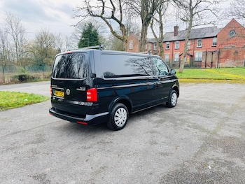 Used Volkswagen Transporter 2017 for sale - 77705498: Photo