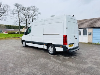 Used Mercedes-Benz Sprinter 2018 for sale - 77970584: Photo