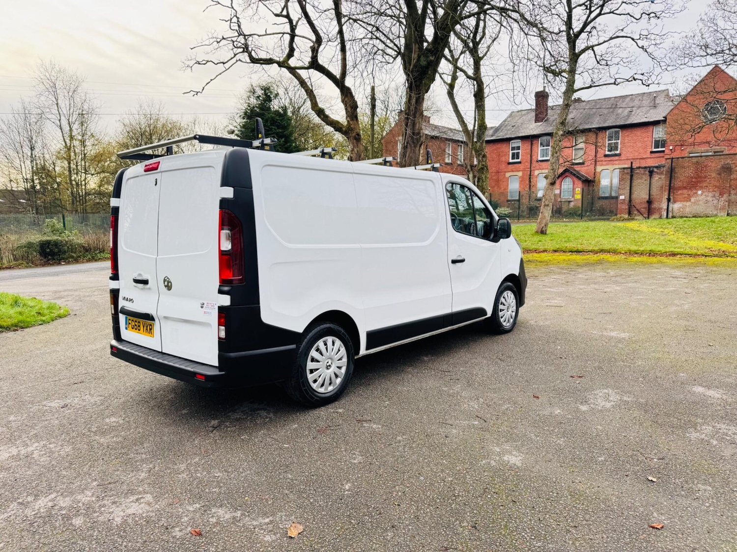 Used Vauxhall Vivaro 2019 for sale - 77131515: Photo 2