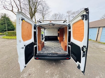 Used Vauxhall Vivaro 2019 for sale - 77216039: Photo
