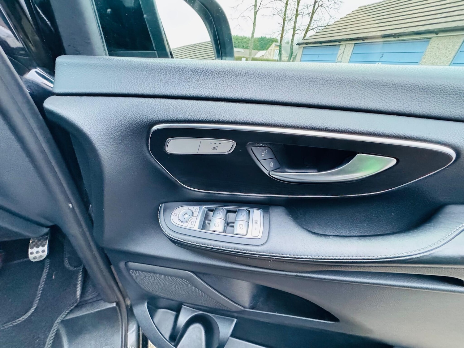 Used Mercedes-Benz V-Class 2018 for sale - 77387236: Photo 17